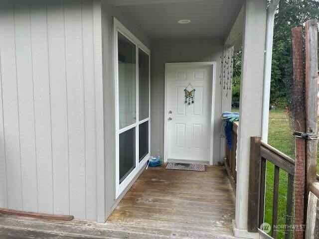 Property Photo: 108 Redfern Lane WA 98336