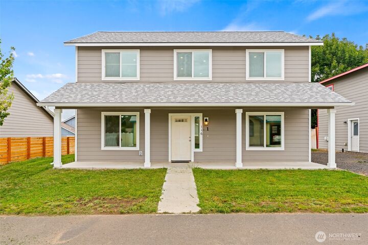 Property Photo:  116 E Bender Road 1 & 2  WA 98926 