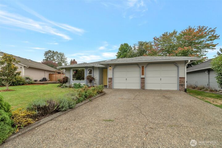 Property Photo: 27409 125th Court SE WA 98030