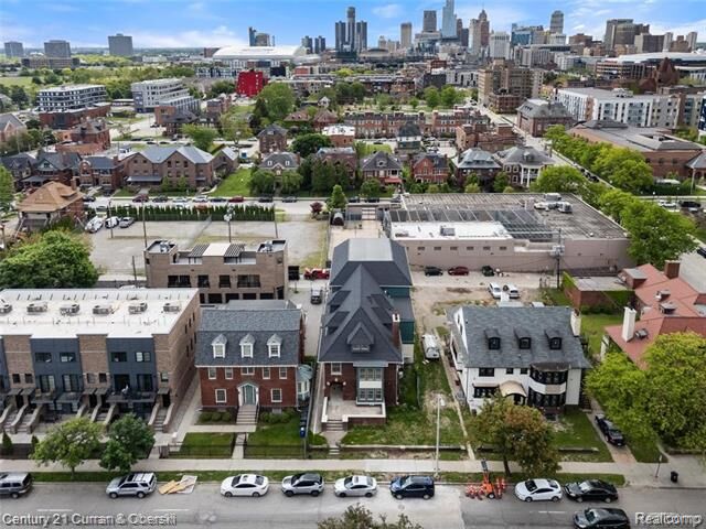 Property Photo: 240 Mack Avenue Avenue MI 48201