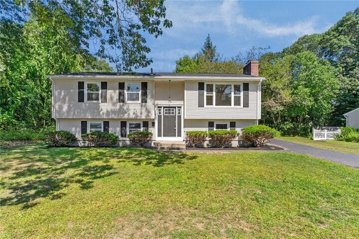 75 Marshall Avenue  Warwick RI 02886 photo