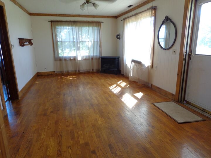 Property Photo:  1217 S Mayfield  KS 67022 
