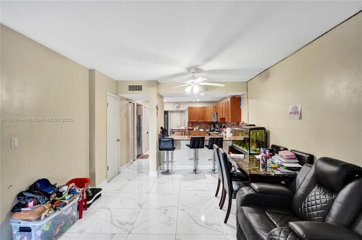 Property Photo:  2419 NW 11th St 21-D  FL 33125 