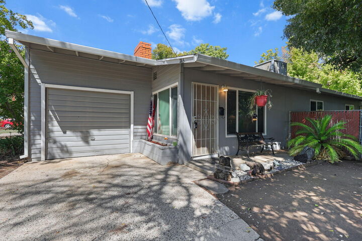 Property Photo:  2165 Paris Avenue  CA 96001 