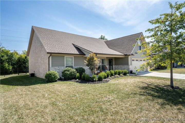 Property Photo: 5714 Sugar Berry Lane IN 47130