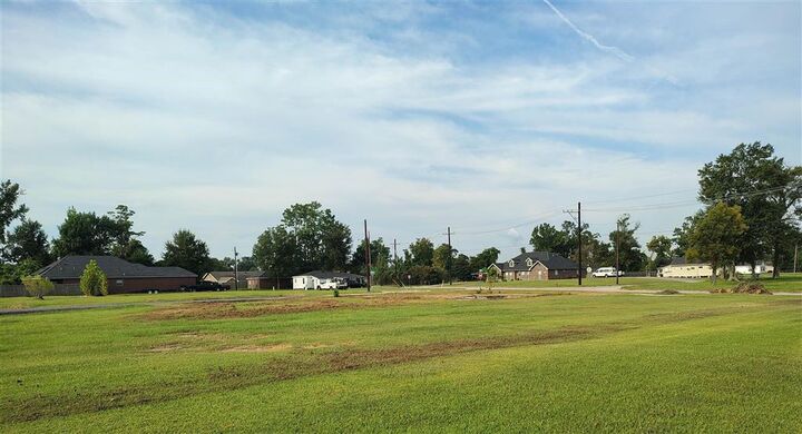 Property Photo:  1804 N Graham Street N  LA 70601 