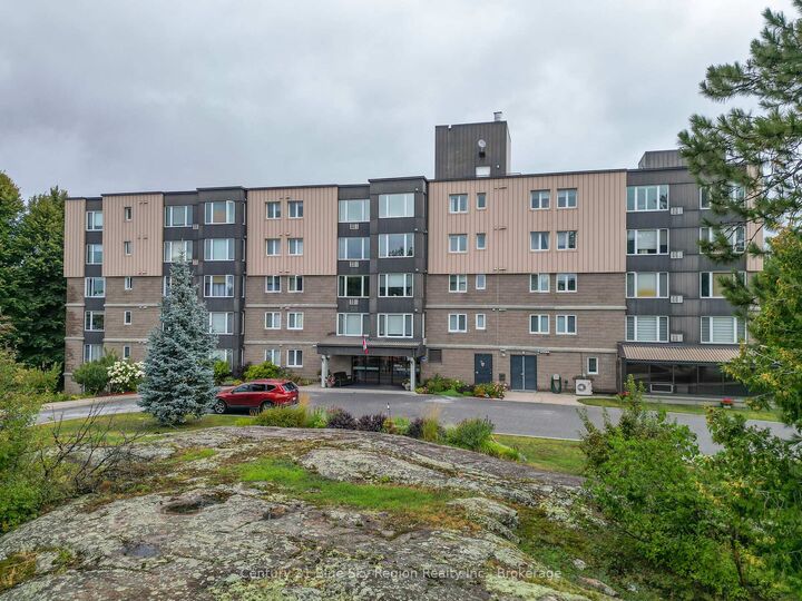 Property Photo:  116 Blair Street 401  ON P1A 4E6 