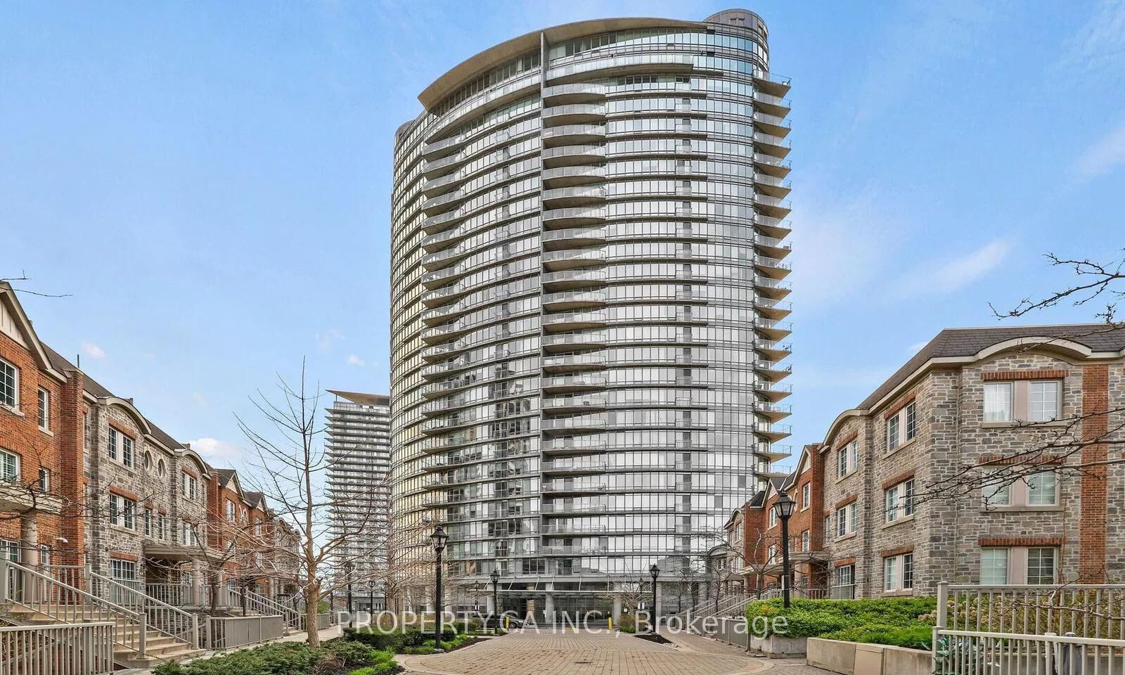 Property Photo:  15 Windermere Avenue 302  ON M6S 5A2 