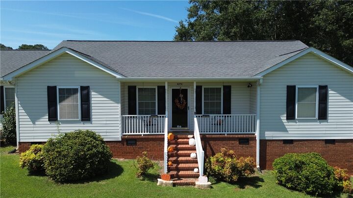Property Photo:  4274 Highway 29 S Highway  SC 29626 