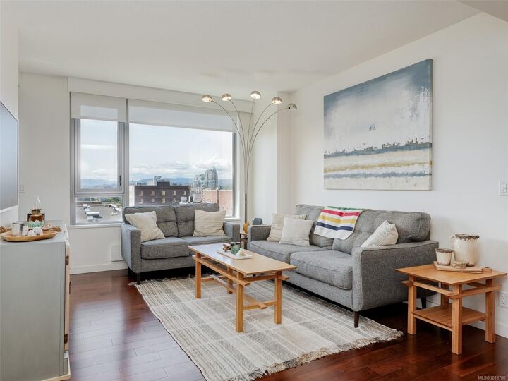 Property Photo:  608 Broughton St 603  BC V8W 1C7 