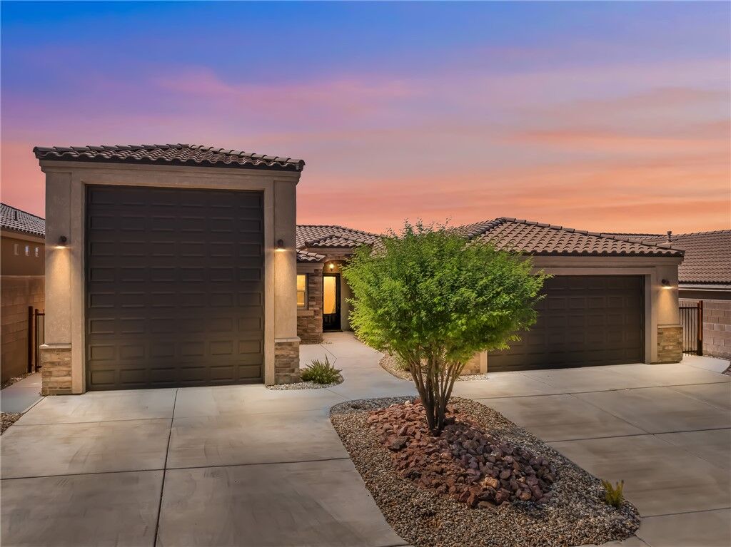 Property Photo: 2636 Kingman Drive AZ 86429