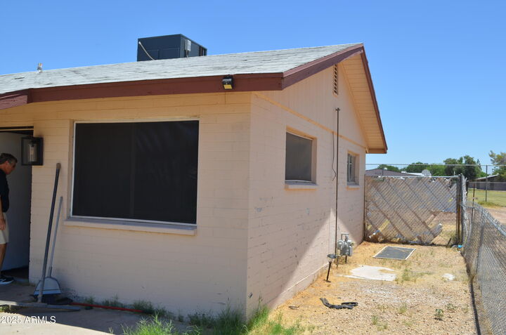 Property Photo: 7249 N 50th Drive AZ 85301