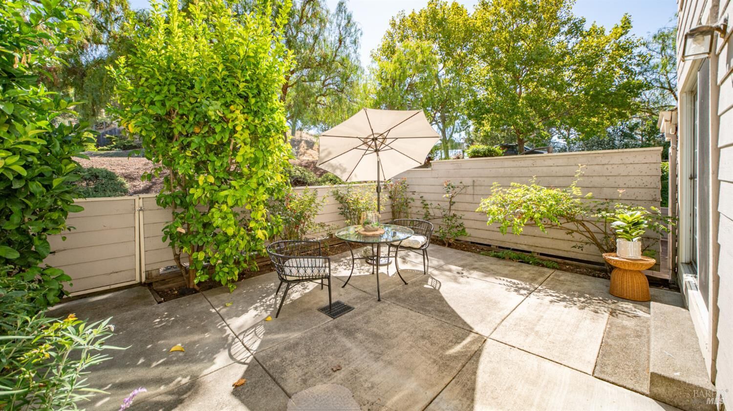 Property Photo: 4 Bridle Path Lane CA 94945