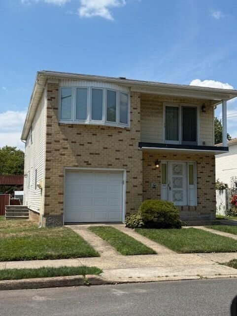 Property Photo:  182 Woodbine Avenue  NY 10314 