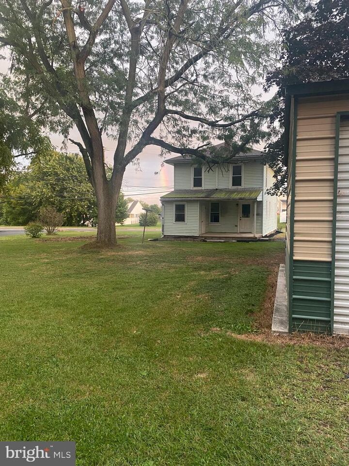 Property Photo:  623 N State Street  PA 17522 