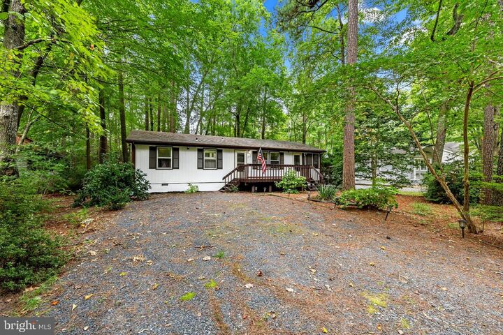 Property Photo:  22 Cresthaven Drive  MD 21811 