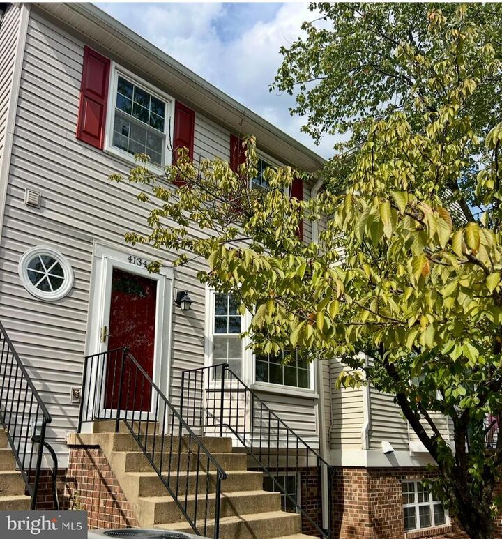 4134 Pleasant Meadow Court  Chantilly VA 20151 photo
