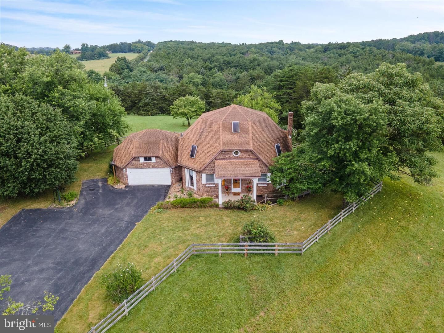 Property Photo: 2064 Sulphur Springs Road VA 22645