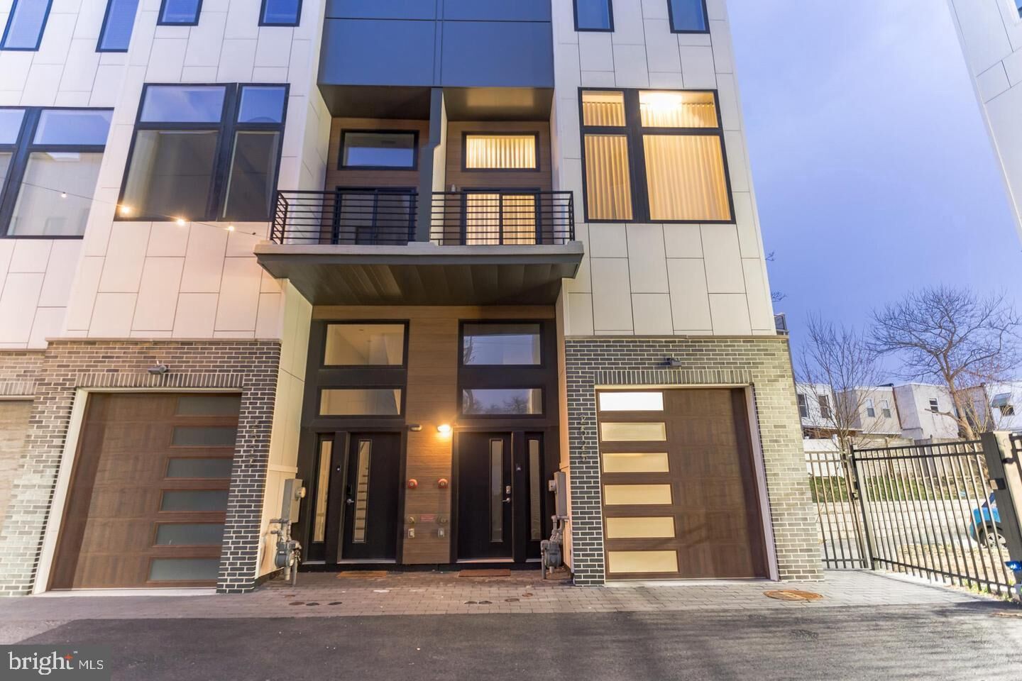 Property Photo:  2525 Graduate Square  PA 19146 
