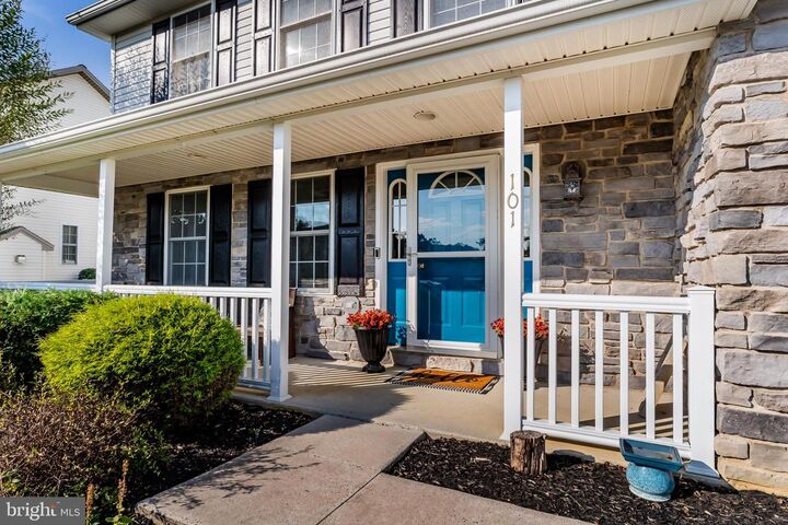 Property Photo:  101 Westgate Drive  PA 17065 