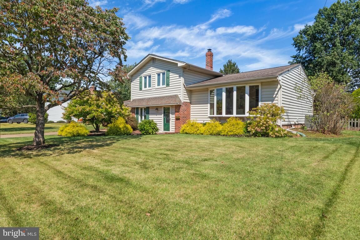 Property Photo:  675 Cheryl Drive  PA 18974 