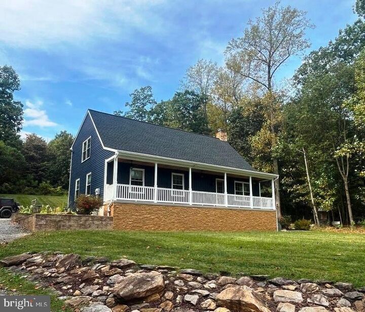 8015 Gnatstown Road  Hanover PA 17331 photo