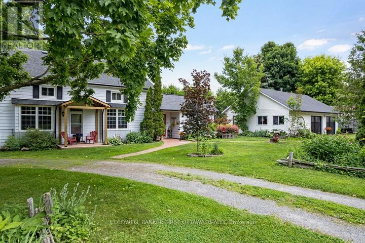 Property Photo:  4 Station Road  ON K0G 1V0 