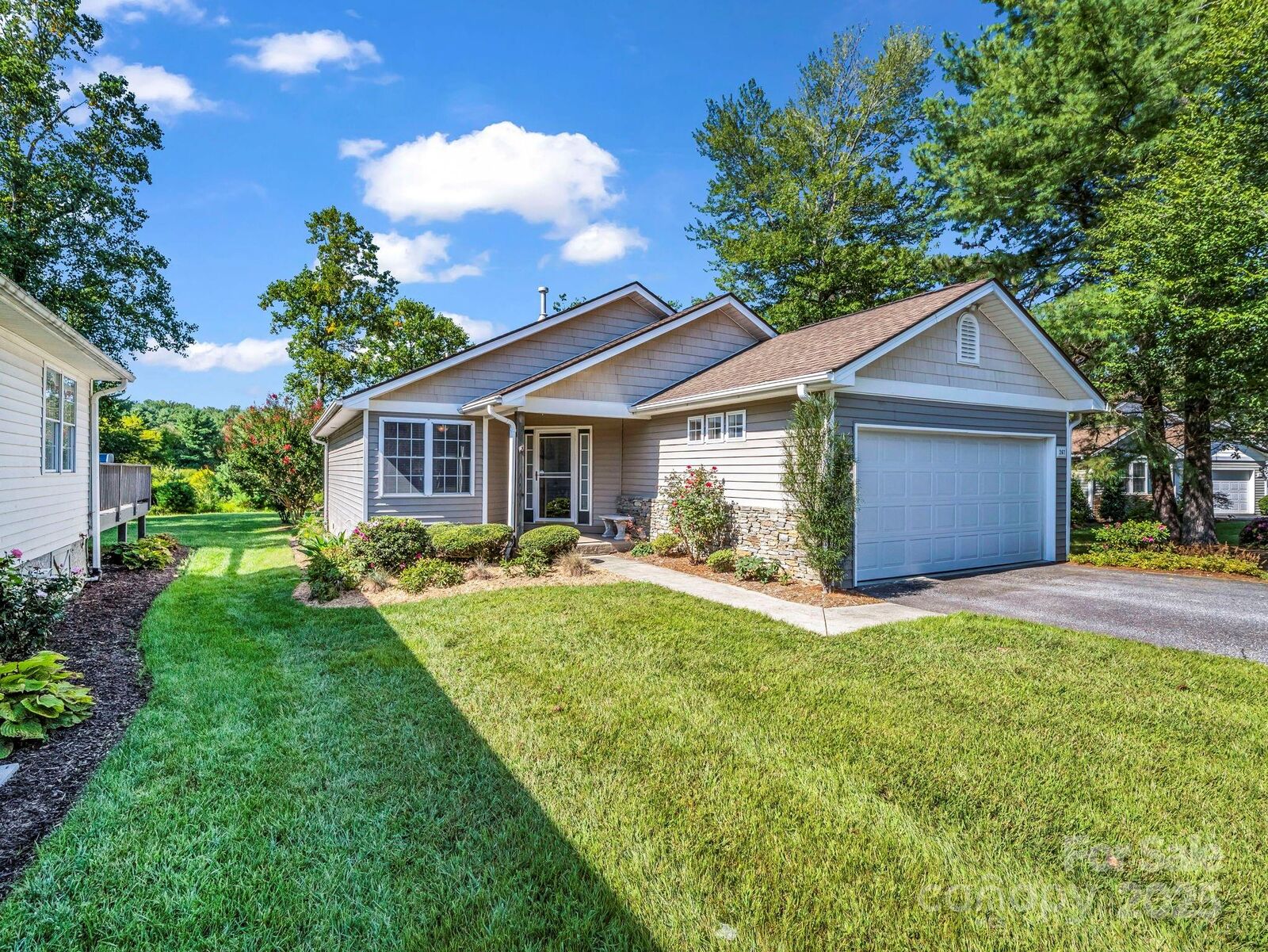 Property Photo:  267 Highland Golf Drive  NC 28731 
