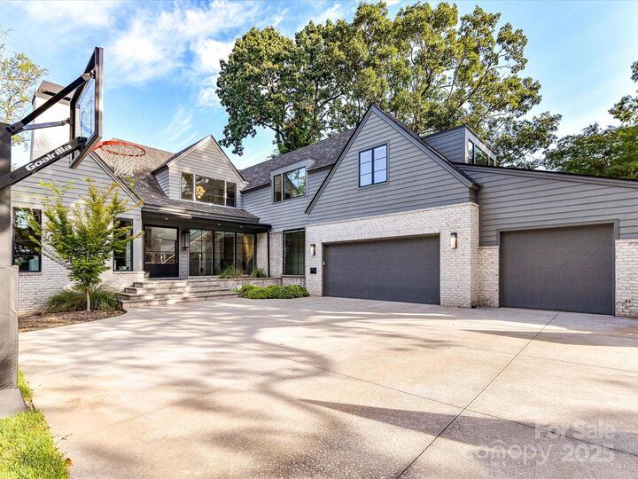 1840 Sharon Lane  Charlotte NC 28211 photo
