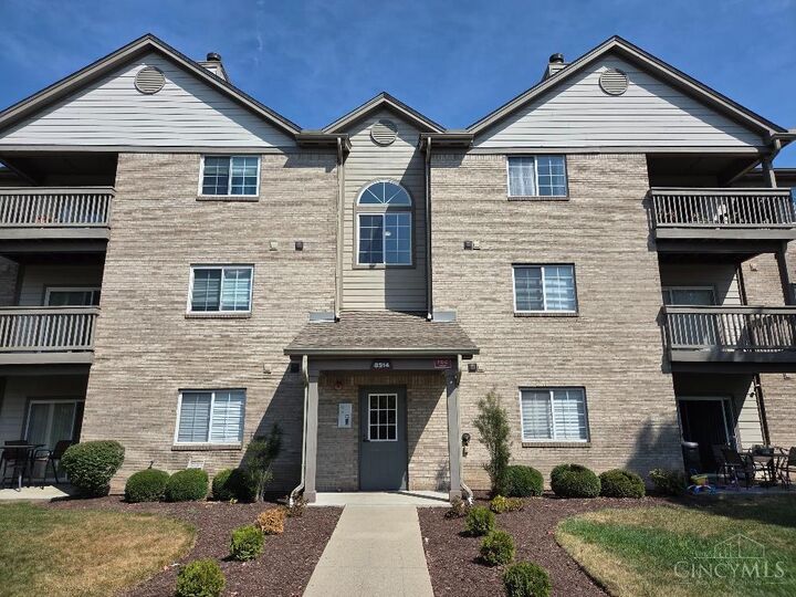 Property Photo: 8514 Breezewood Court OH 45069