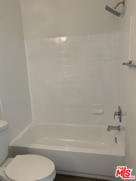 Property Photo:  8923 Orion Ave  CA 91343 