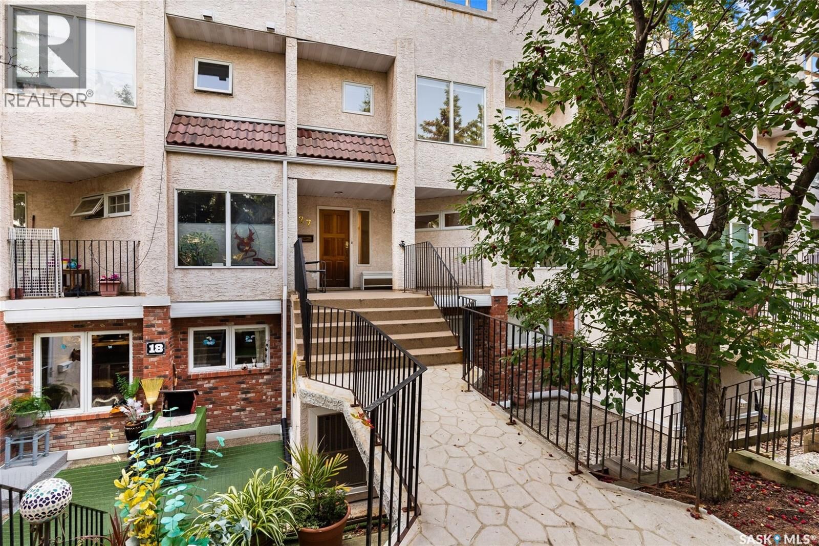 Property Photo:  27 2338 Assiniboine Avenue  SK S4V 2G2 