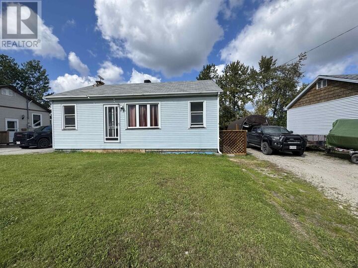 Property Photo:  23 Manitou Road W  ON P0T 2C0 