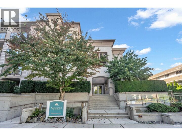 Photo de la propriété:  5500 Andrews Road 229  BC V7E 6M9