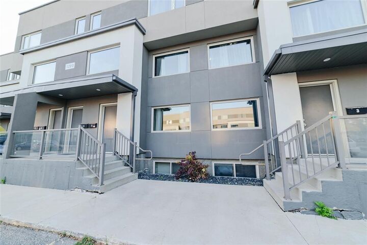 1200 Chamberlain Avenue  Winnipeg MB R2X 1E7 photo
