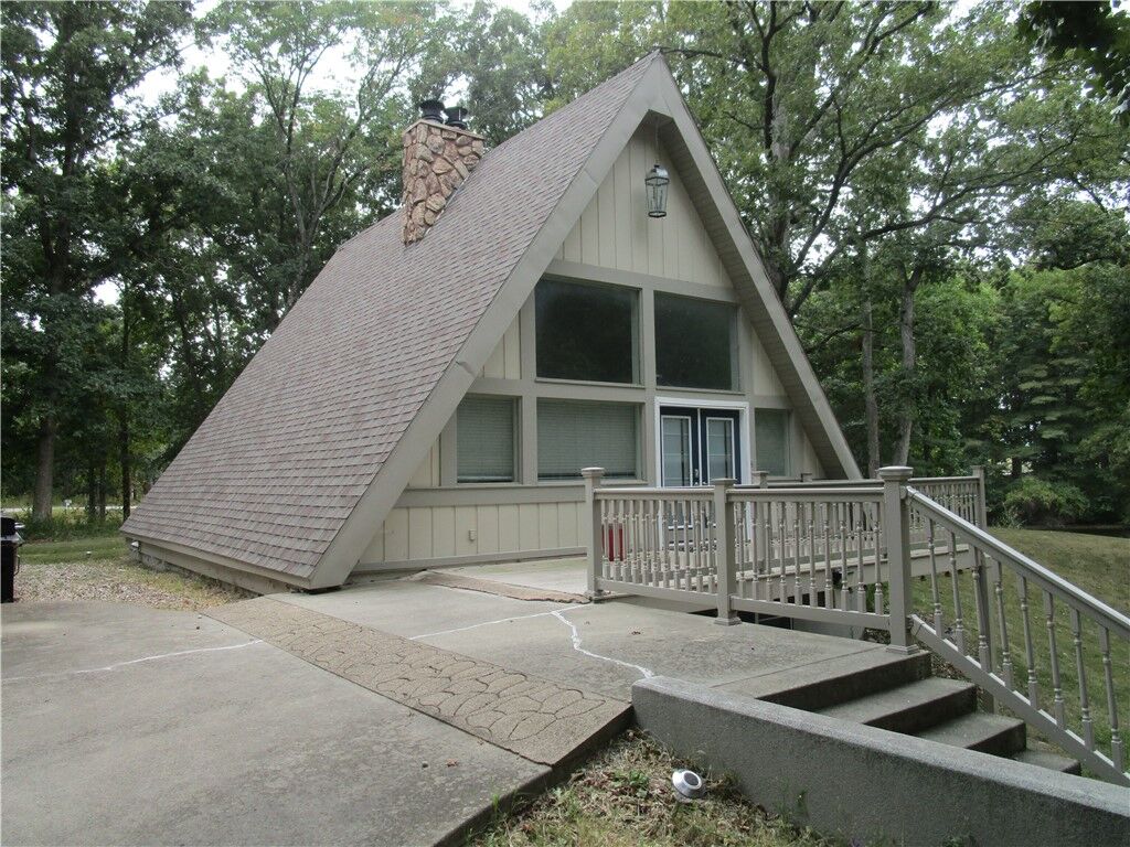 Property Photo:  90 Beyers Lake Road  IL 62557 