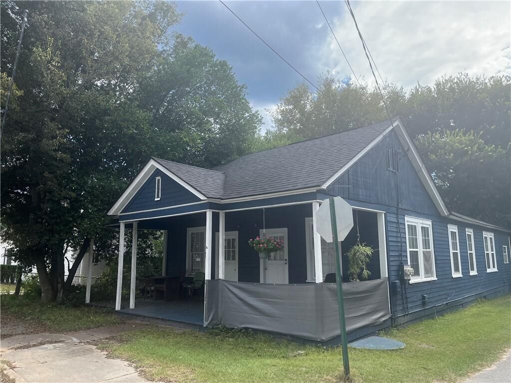 Property Photo:  1 Palmetto Street  GA 30014 