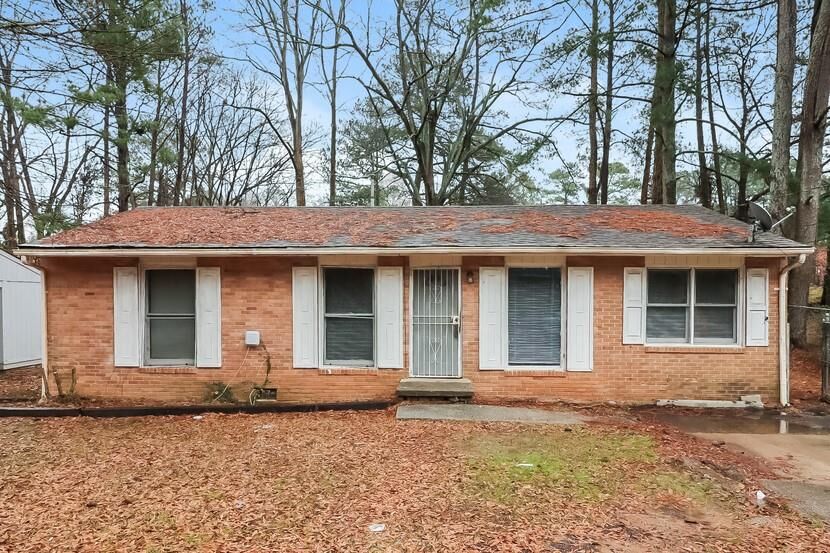 Property Photo:  491 Bolton Road NW  GA 30331 