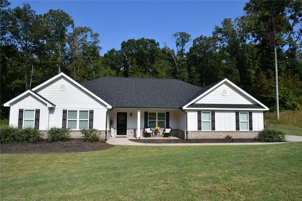 Property Photo: 951 Oconee Lane GA 30529