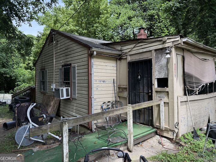 Property Photo:  716 Cedar Avenue NW  GA 30318 