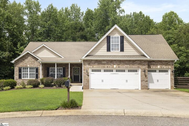 106 Amber Crest Court  Greer SC 29651 photo
