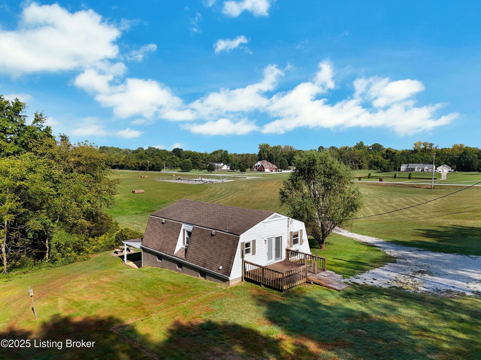Property Photo:  5720 Blevins Gap Rd  KY 40272