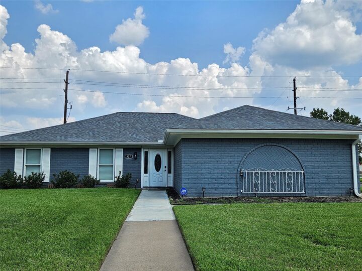 Property Photo:  327 Gentilly Drive  TX 77450