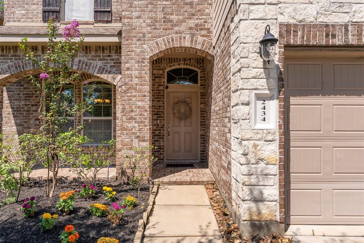 Property Photo:  2434 Garden Falls Drive  TX 77384 