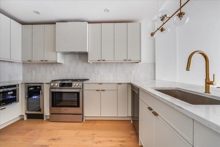 Property Photo:  418 Monroe St 201  NJ 07030 