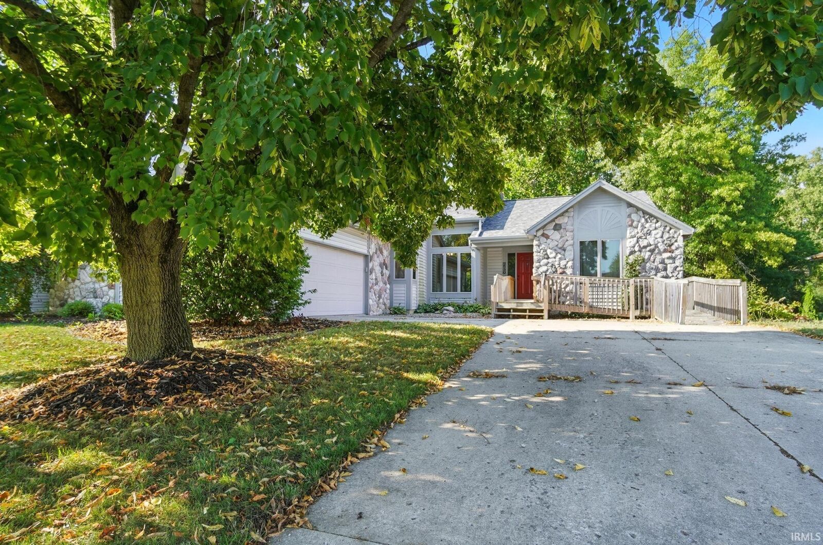 Property Photo:  2530 Meadows Parkway  IN 46825