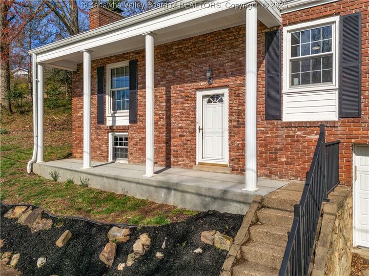 Property Photo:  1501 Knob Road  WV 25314
