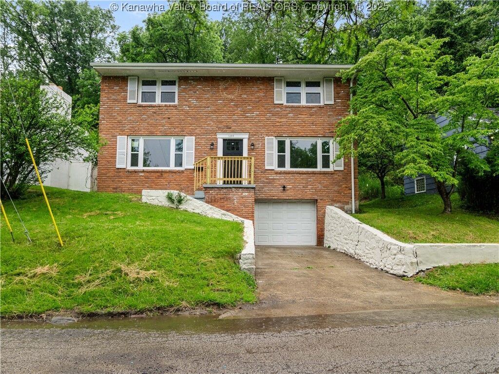 Property Photo:  1255 Park Avenue  WV 25302 