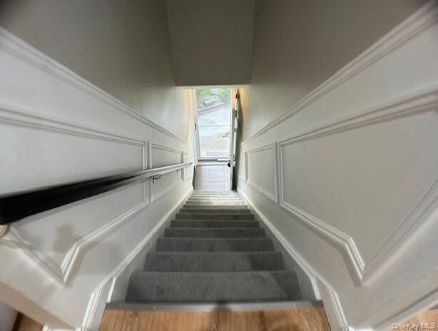 Property Photo: 18 Glen Hollow Dr F9 NY 11742