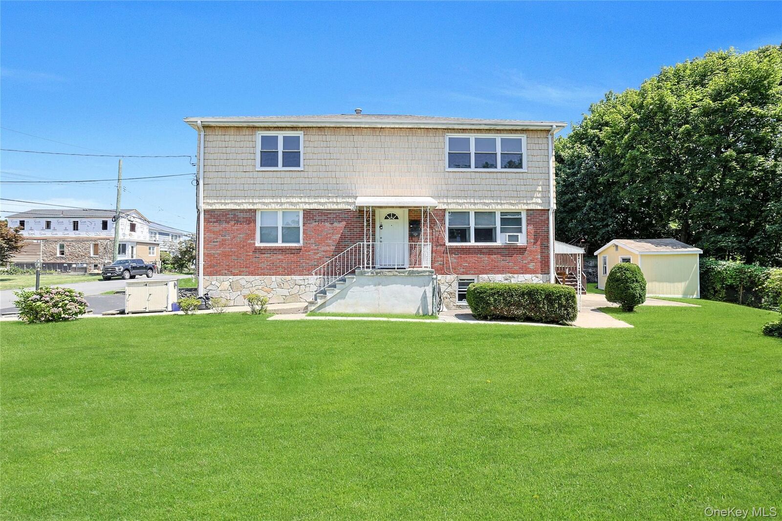 Property Photo:  95 Holland 1  NY 10528 